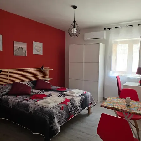 לינה וארוחת בוקר Visit